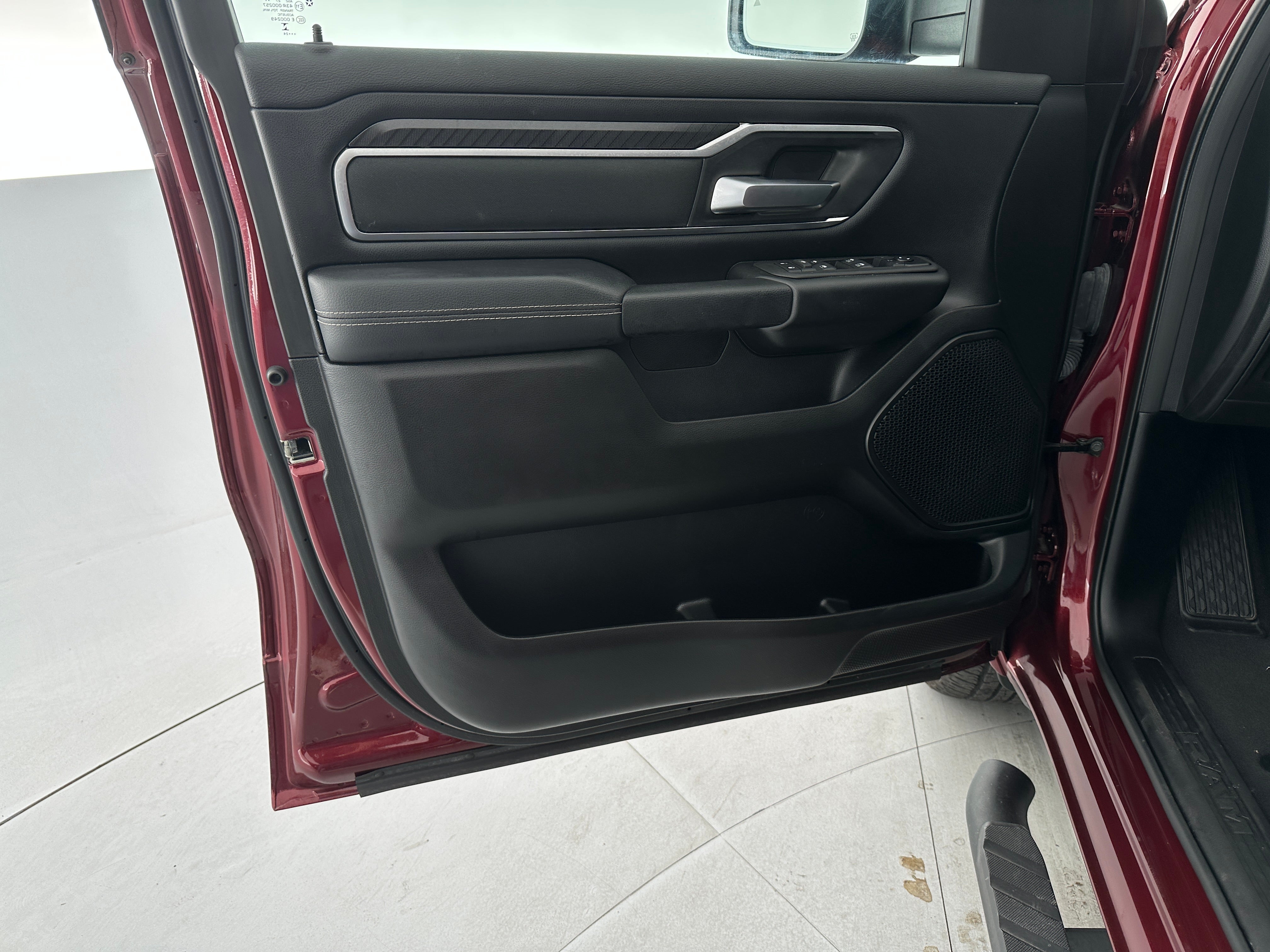 ram ram 1500 pickup 2025 1C6RREFG7SN504492 image ram ram 1500 pickup 2025 1C6RREFG7SN504492 image